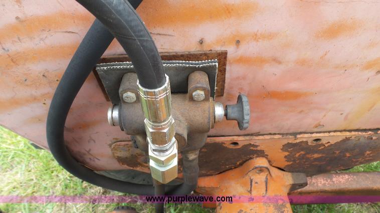 image for item K4168 Allis Chalmers D17 tractor