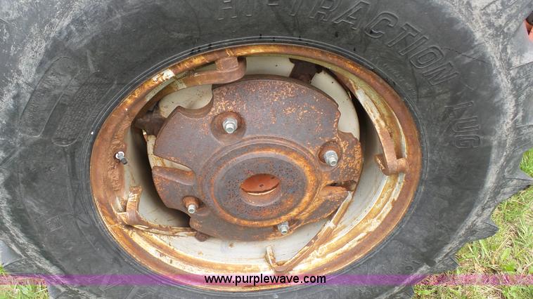 image for item K4168 Allis Chalmers D17 tractor