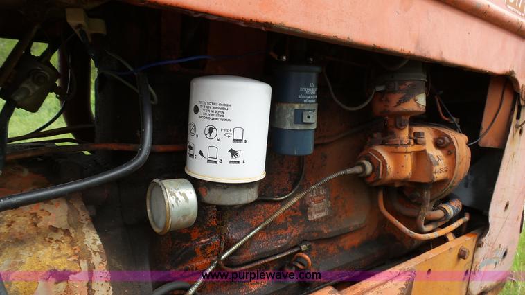 image for item K4168 Allis Chalmers D17 tractor