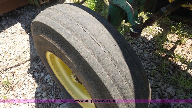 image for item K4542 1969 John Deere 4020 tractor