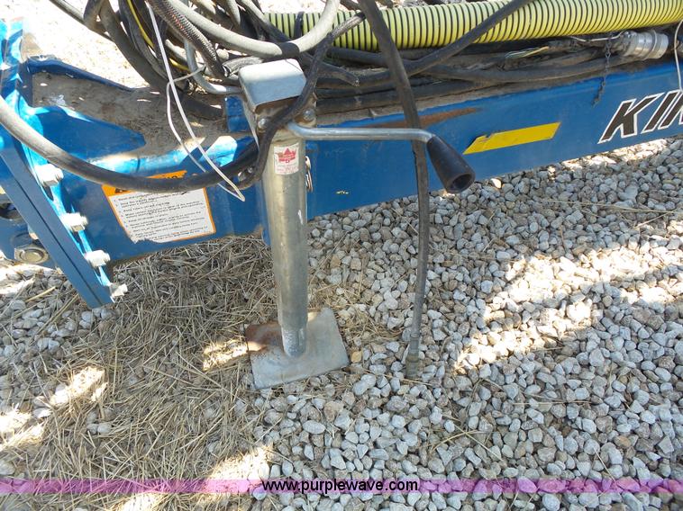 image for item K5168 2003 Kinze 3600 no-till planter