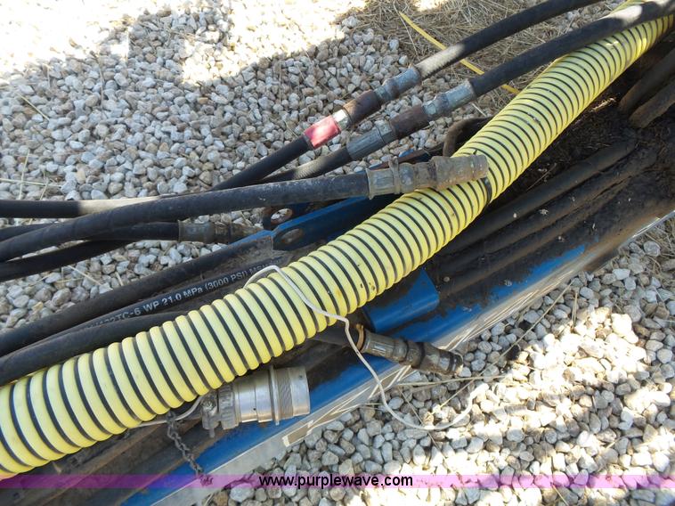 image for item K5168 2003 Kinze 3600 no-till planter