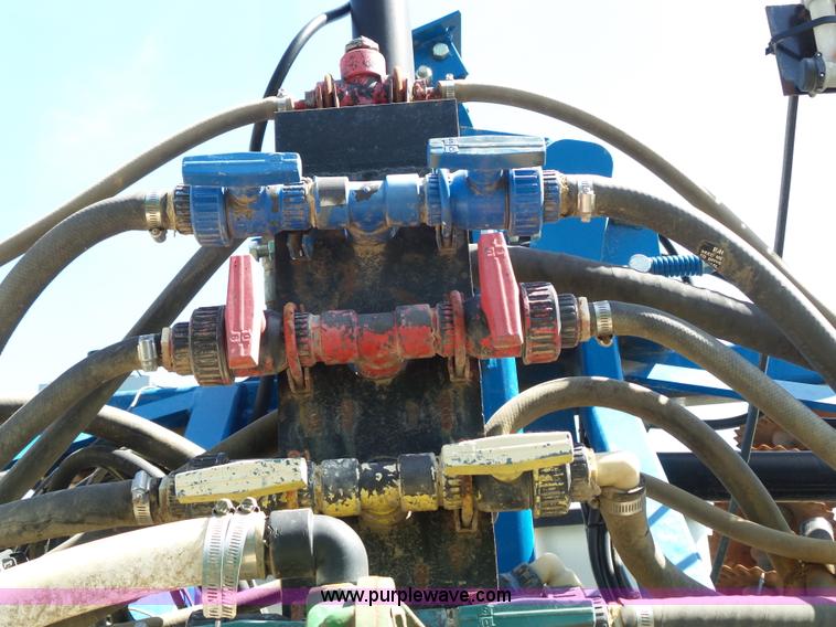 image for item K5168 2003 Kinze 3600 no-till planter