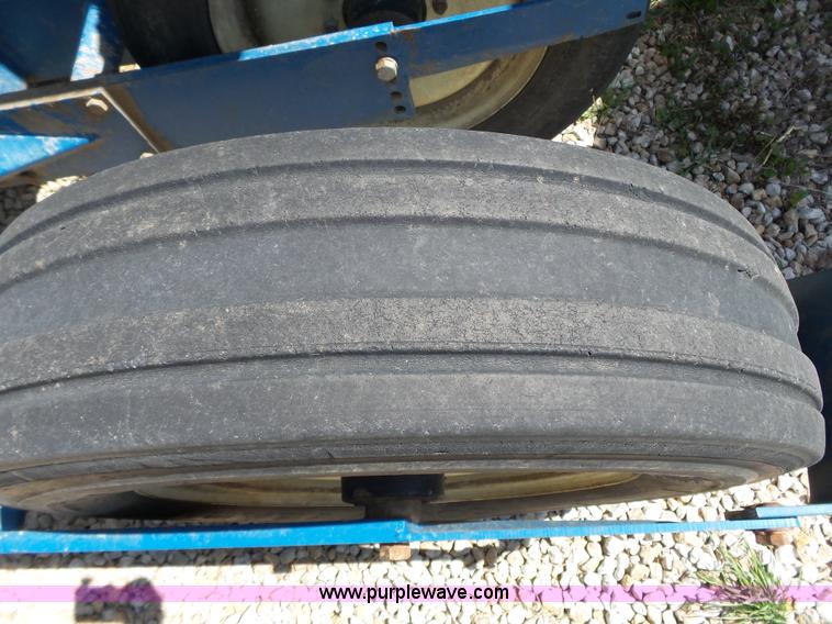 image for item K5168 2003 Kinze 3600 no-till planter