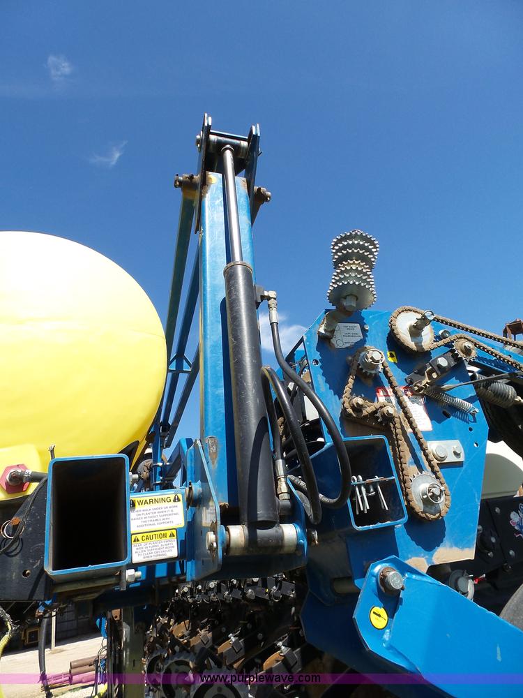 image for item K5168 2003 Kinze 3600 no-till planter