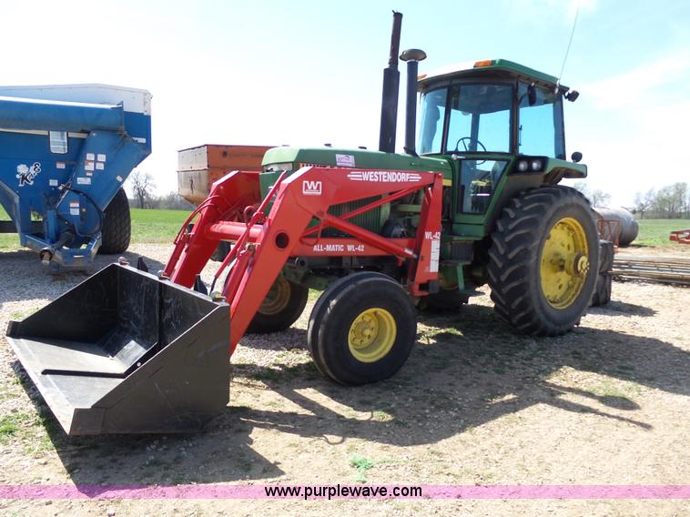 image for item K5170 1978 John Deere 4440 tractor