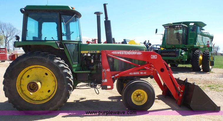 image for item K5170 1978 John Deere 4440 tractor