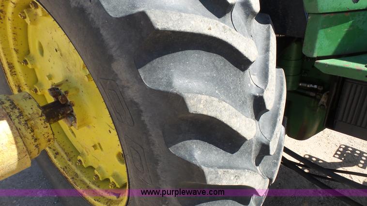 image for item K5170 1978 John Deere 4440 tractor