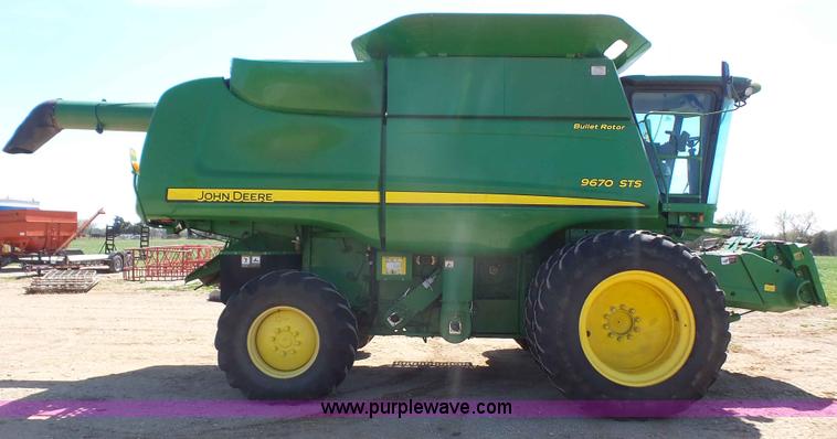 image for item K5171 2009 John Deere 9670 STS RWA combine