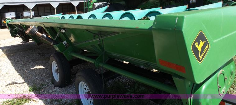 image for item K5173 1995 John Deere 1293 corn head