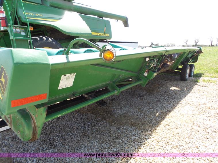 image for item K5173 1995 John Deere 1293 corn head