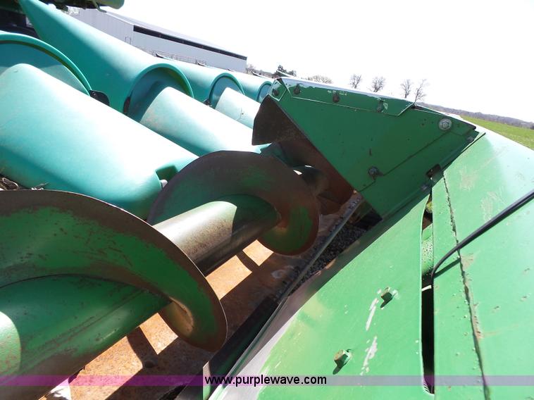 image for item K5173 1995 John Deere 1293 corn head