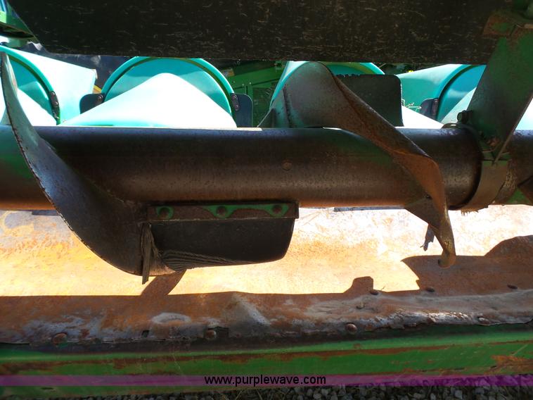 image for item K5173 1995 John Deere 1293 corn head