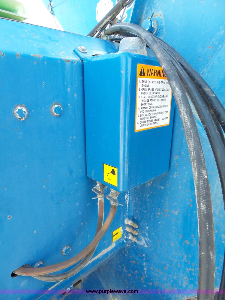 image for item K5174 Kinze 840 grain cart