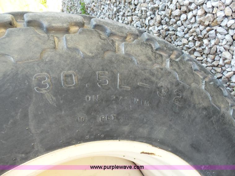 image for item K5174 Kinze 840 grain cart