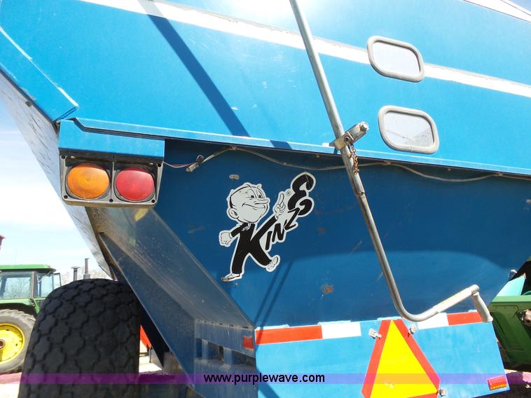 image for item K5174 Kinze 840 grain cart