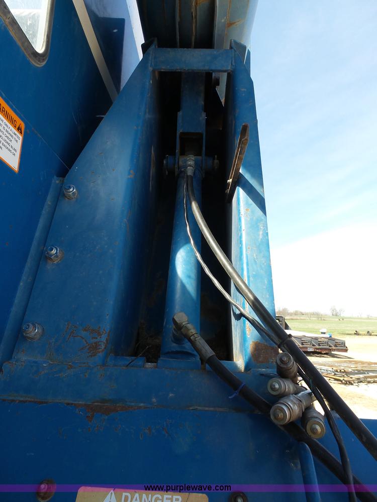 image for item K5174 Kinze 840 grain cart