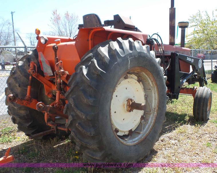 image for item K5247 1972 Allis Chalmers 200 tractor