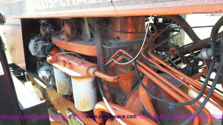 image for item K5247 1972 Allis Chalmers 200 tractor