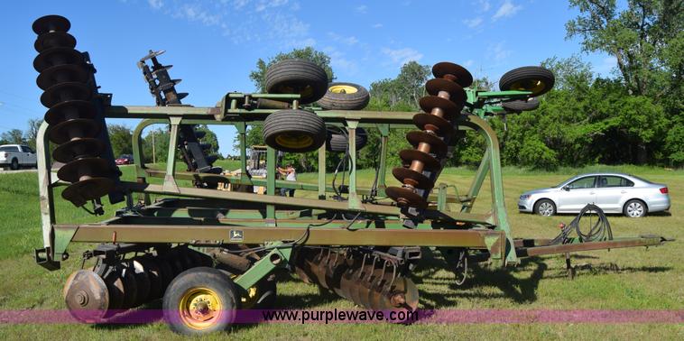 image for item K6575 John Deere disk