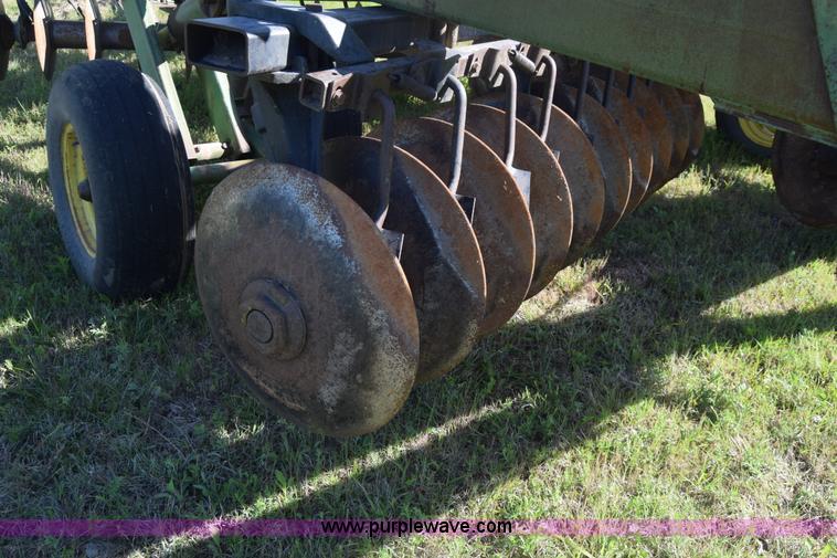 image for item K6575 John Deere disk