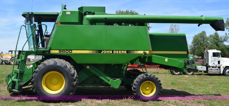 image for item K6648 1991 John Deere 9600 combine