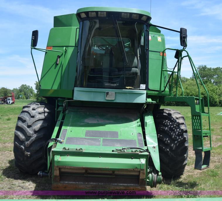 image for item K6648 1991 John Deere 9600 combine