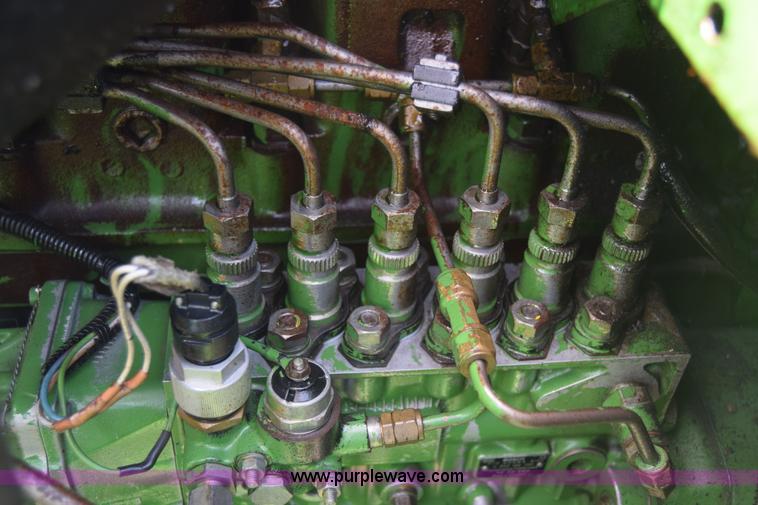 image for item K6648 1991 John Deere 9600 combine