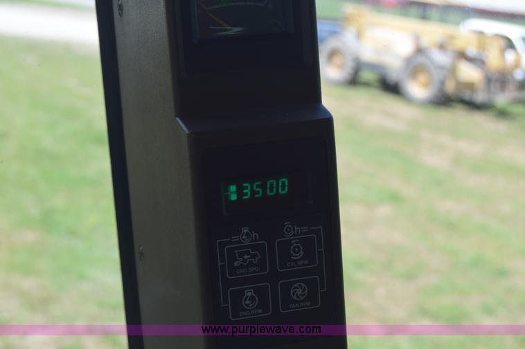 image for item K6648 1991 John Deere 9600 combine