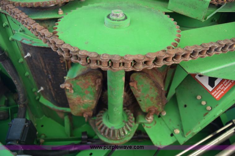 image for item K6648 1991 John Deere 9600 combine
