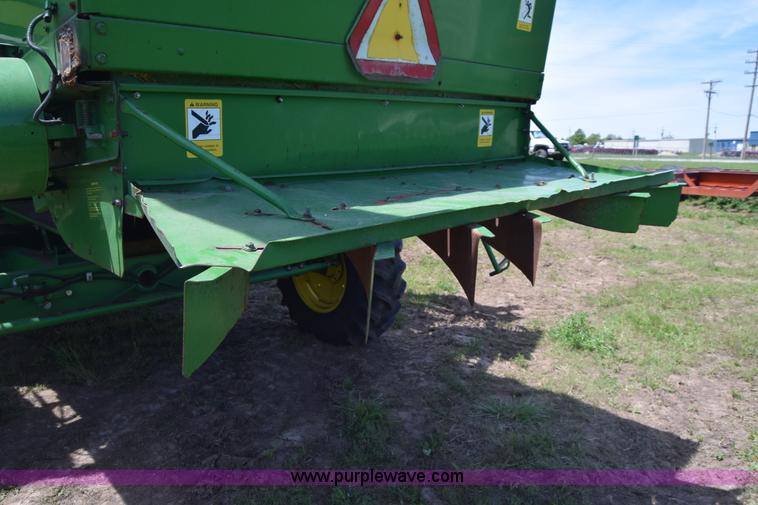 image for item K6648 1991 John Deere 9600 combine