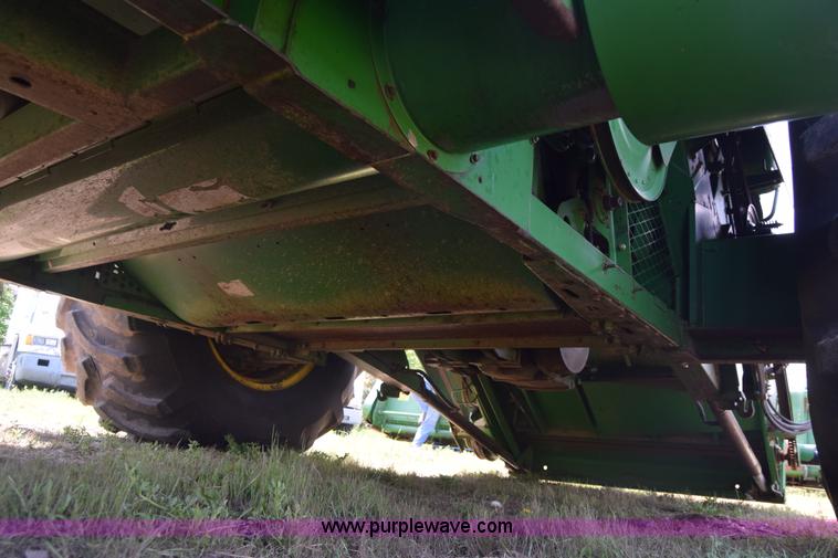 image for item K6648 1991 John Deere 9600 combine