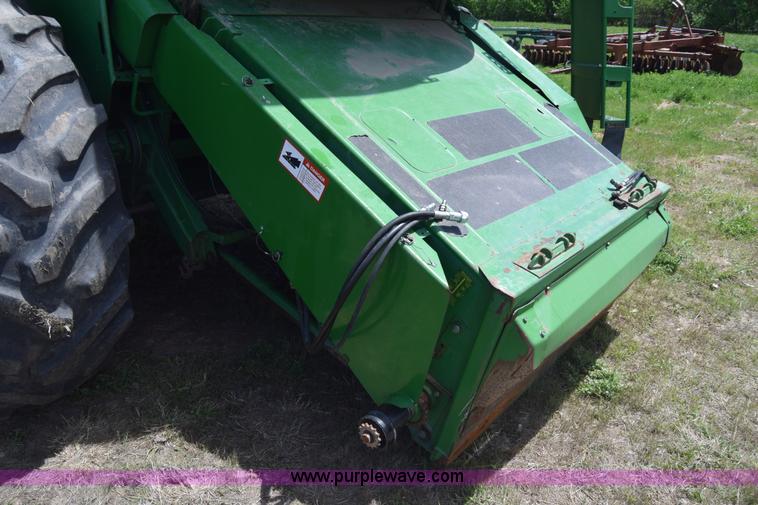 image for item K6648 1991 John Deere 9600 combine