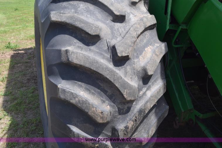 image for item K6648 1991 John Deere 9600 combine