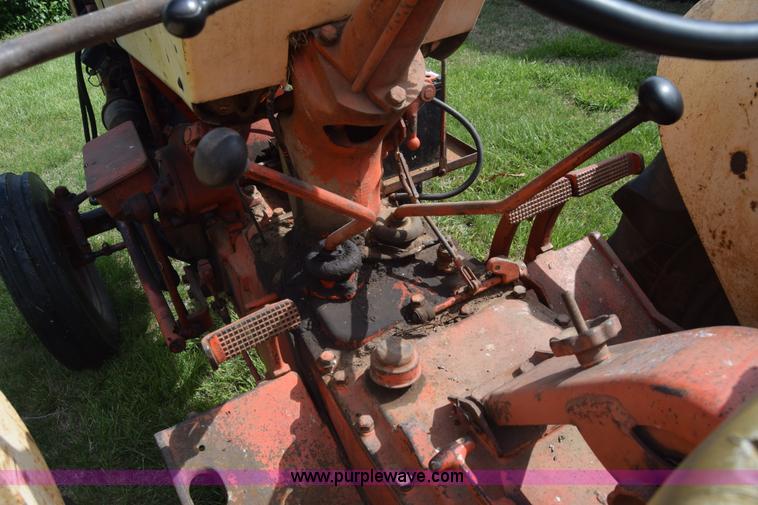 image for item K6703 1963 Case 830 tractor