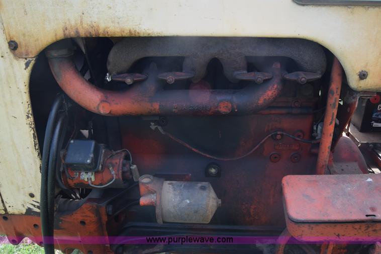 image for item K6703 1963 Case 830 tractor