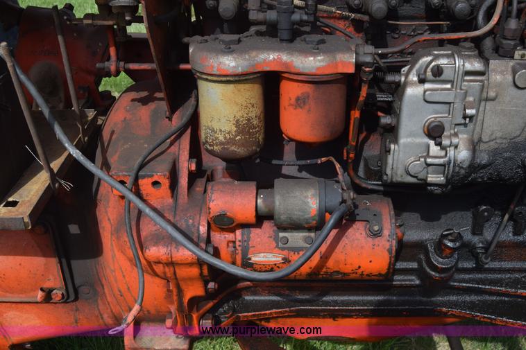 image for item K6703 1963 Case 830 tractor