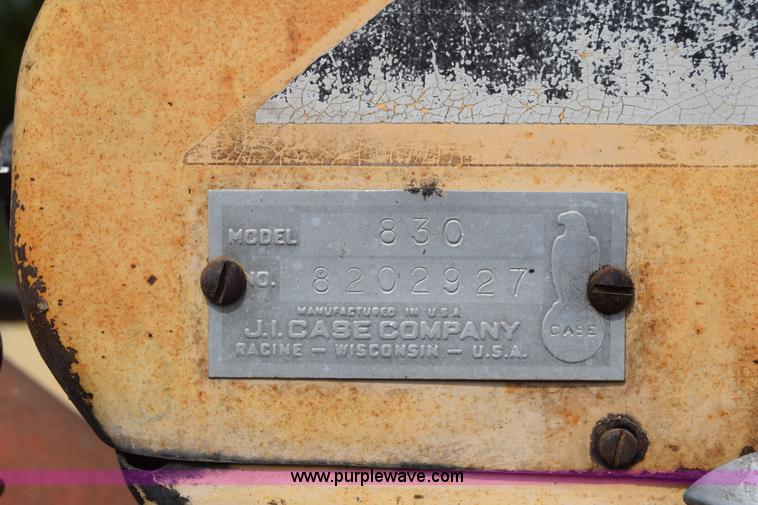 image for item K6703 1963 Case 830 tractor