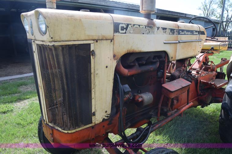 image for item K6703 1963 Case 830 tractor