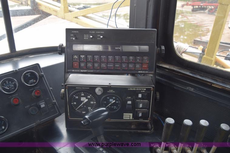 image for item K7495 1996 Ag-Chem TerraGator 1844 self-propelled sprayer