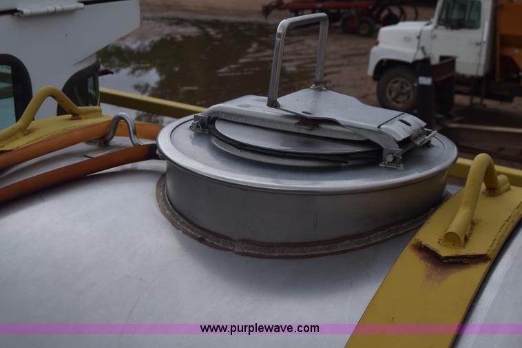 image for item K7495 1996 Ag-Chem TerraGator 1844 self-propelled sprayer