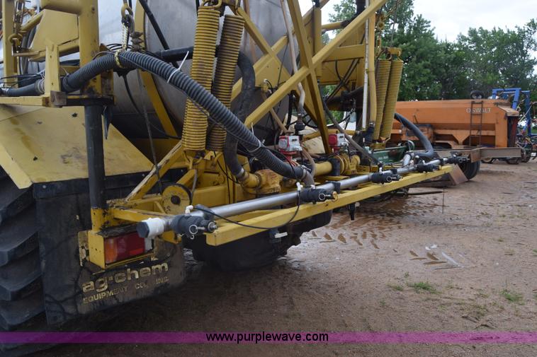 image for item K7495 1996 Ag-Chem TerraGator 1844 self-propelled sprayer