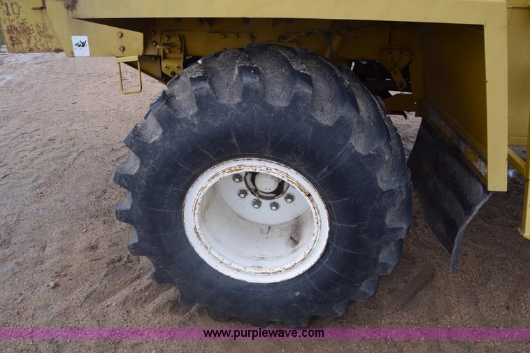 image for item K7495 1996 Ag-Chem TerraGator 1844 self-propelled sprayer