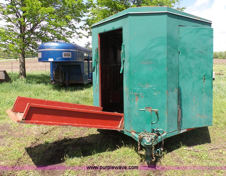 image for item K7938 Cattle chute/working station