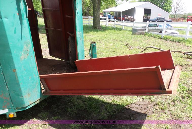 image for item K7938 Cattle chute/working station
