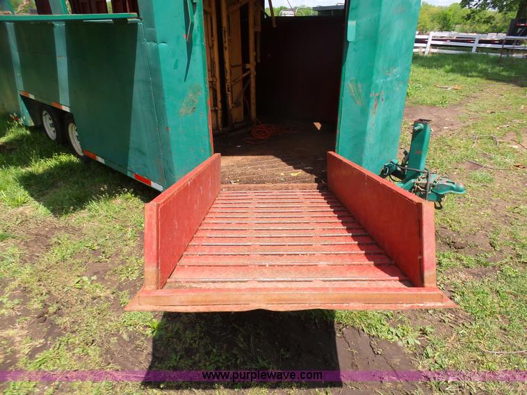 image for item K7938 Cattle chute/working station