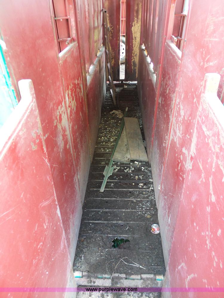 image for item K7938 Cattle chute/working station