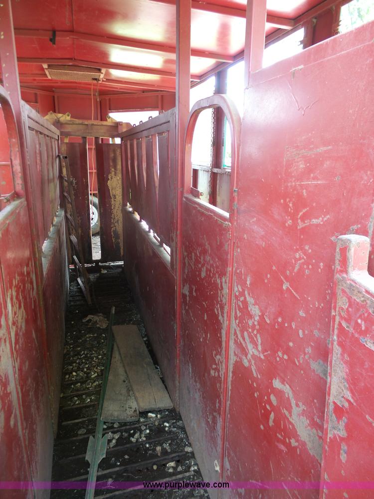 image for item K7938 Cattle chute/working station