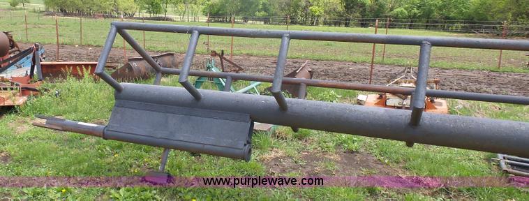 image for item K7940 Shop built hay trailer