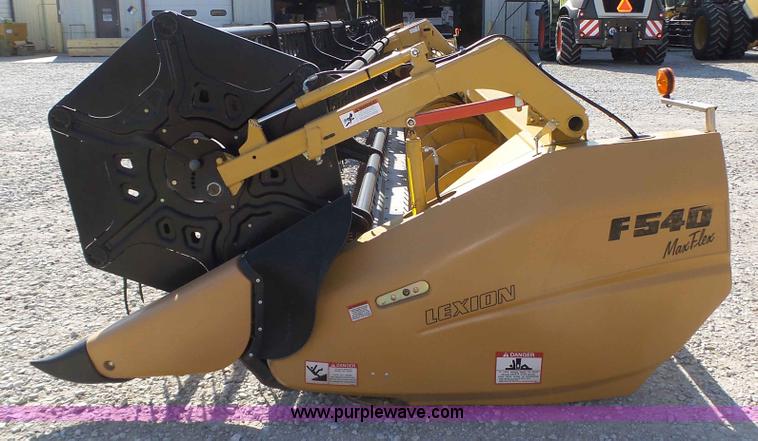 image for item K8256 2009 Claas Lexion F540 Max Flex Series 441 flex head